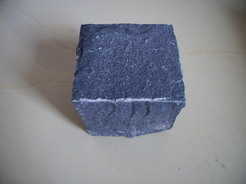 G685 Black Granite Cube Garden Paving Stone-2