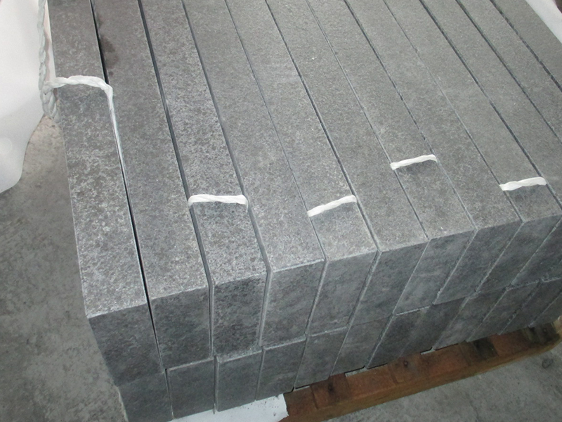 Black G684 Bush-hammered Granite Exterior Kerb Stones-1