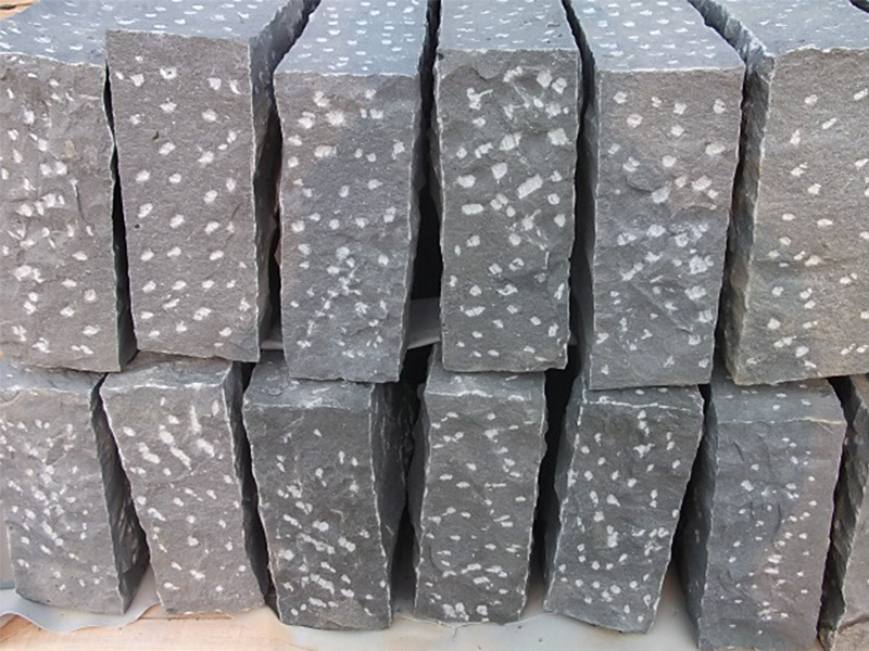 China G685 Black Granite Flamed Surface Kerbstone-5