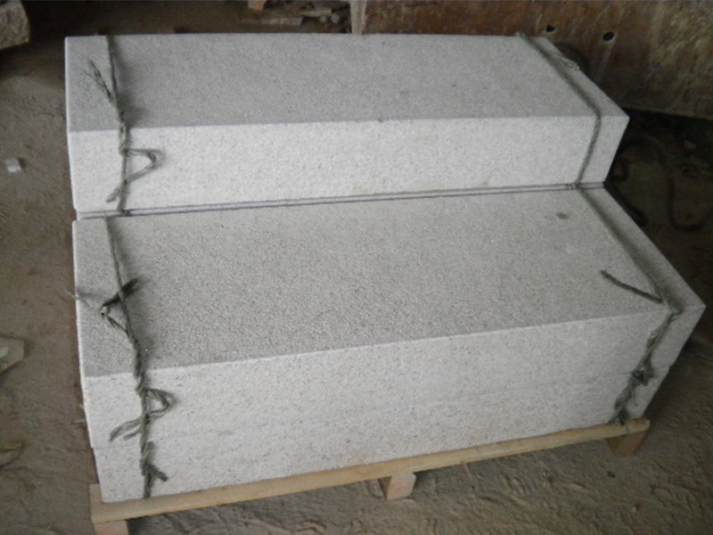 G682 Yellow China Granite Steps For Public Place-5