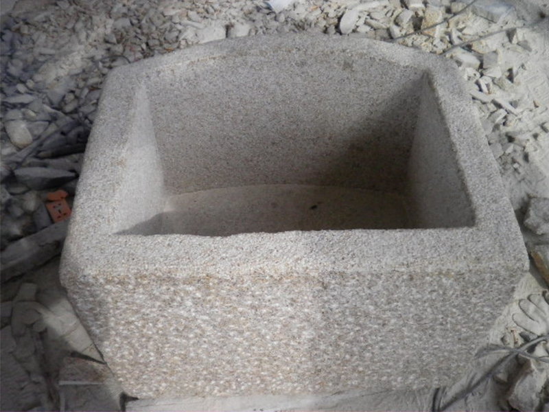 G682 Yellow Granite Stone Trough Customizable-2