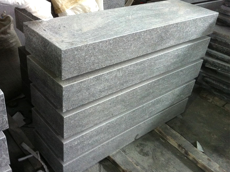 G684 Black Honed Finish Granite Stone Steps For Sale-5